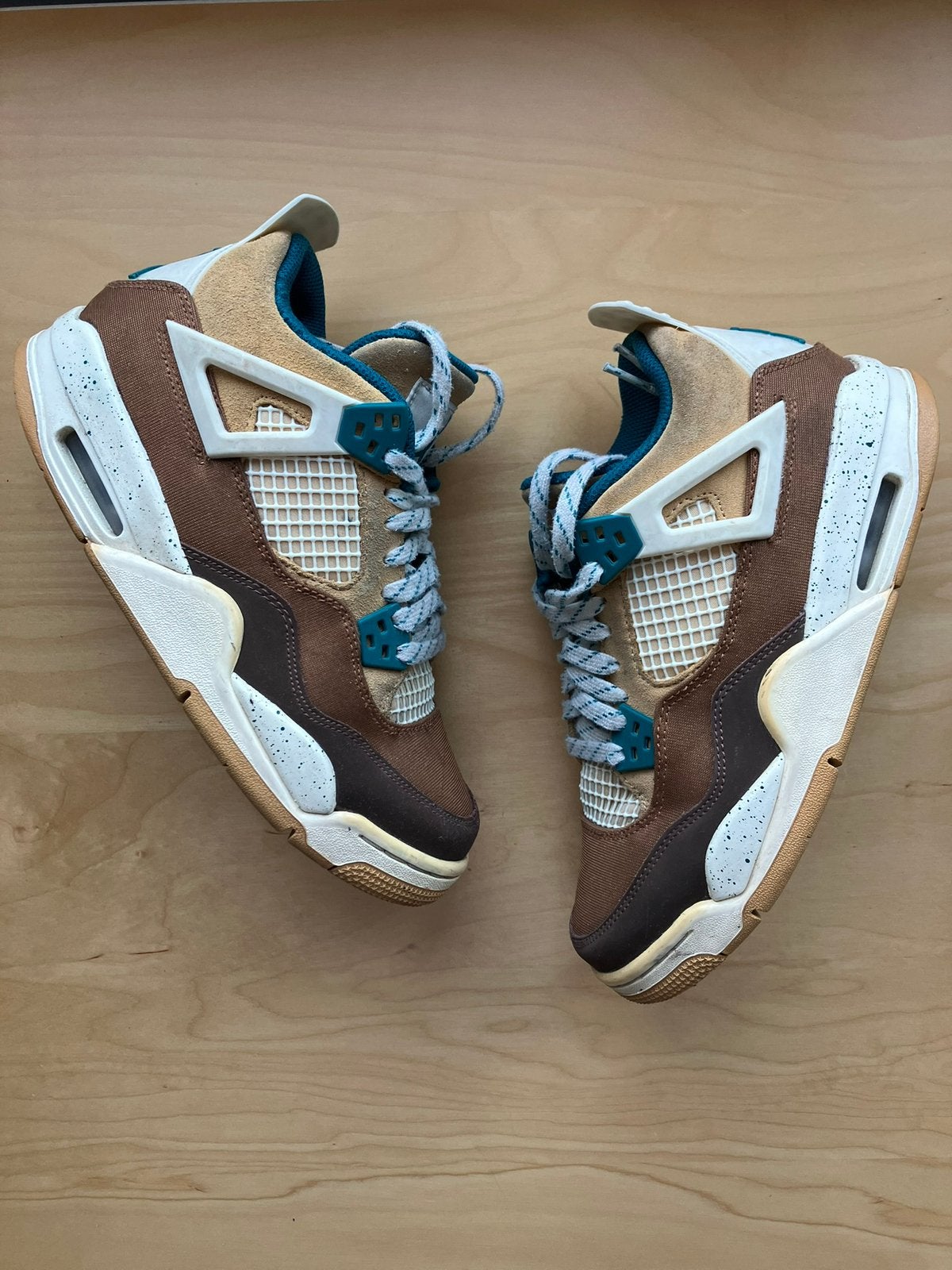 Air Jordan 4 Retro Cacao Wow, Bruin, Ophalen of Verzenden, Sneakers of Gympen, Zo goed als nieuw