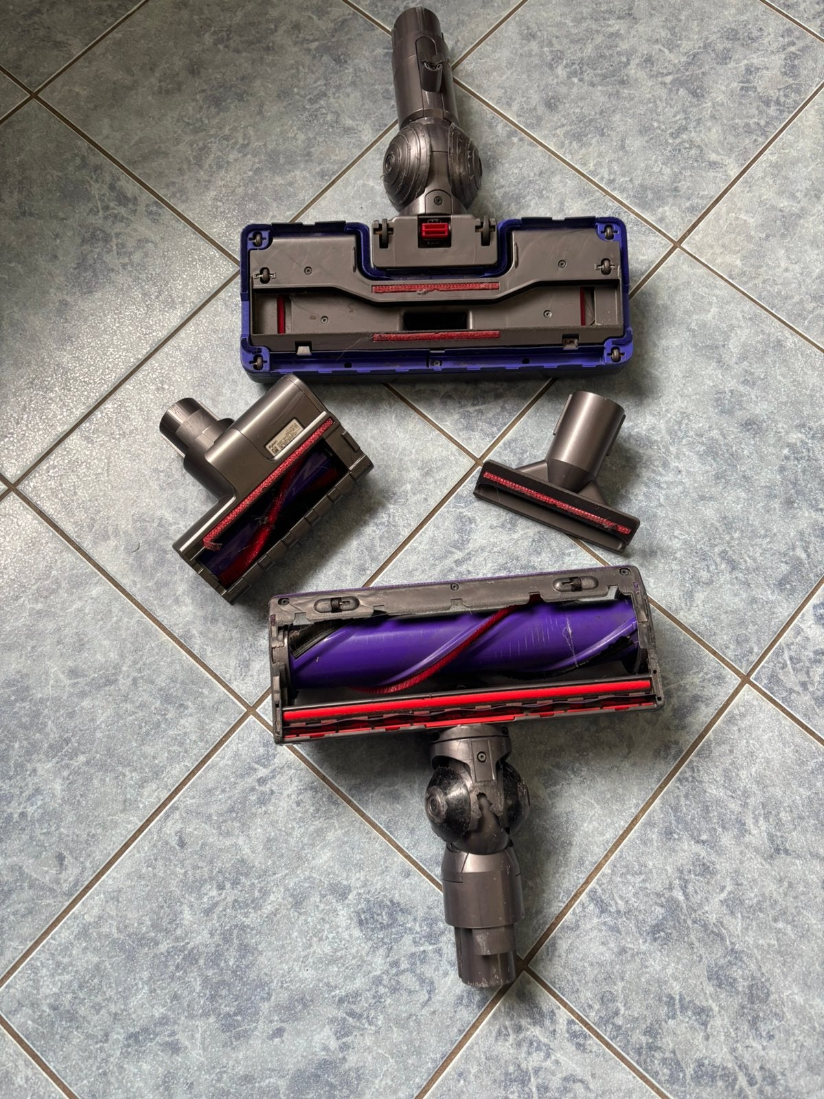 Stofzuiger mond stukken Dyson., Witgoed en Apparatuur, Stofzuigers, Ophalen of Verzenden, 1200 tot 1600 watt