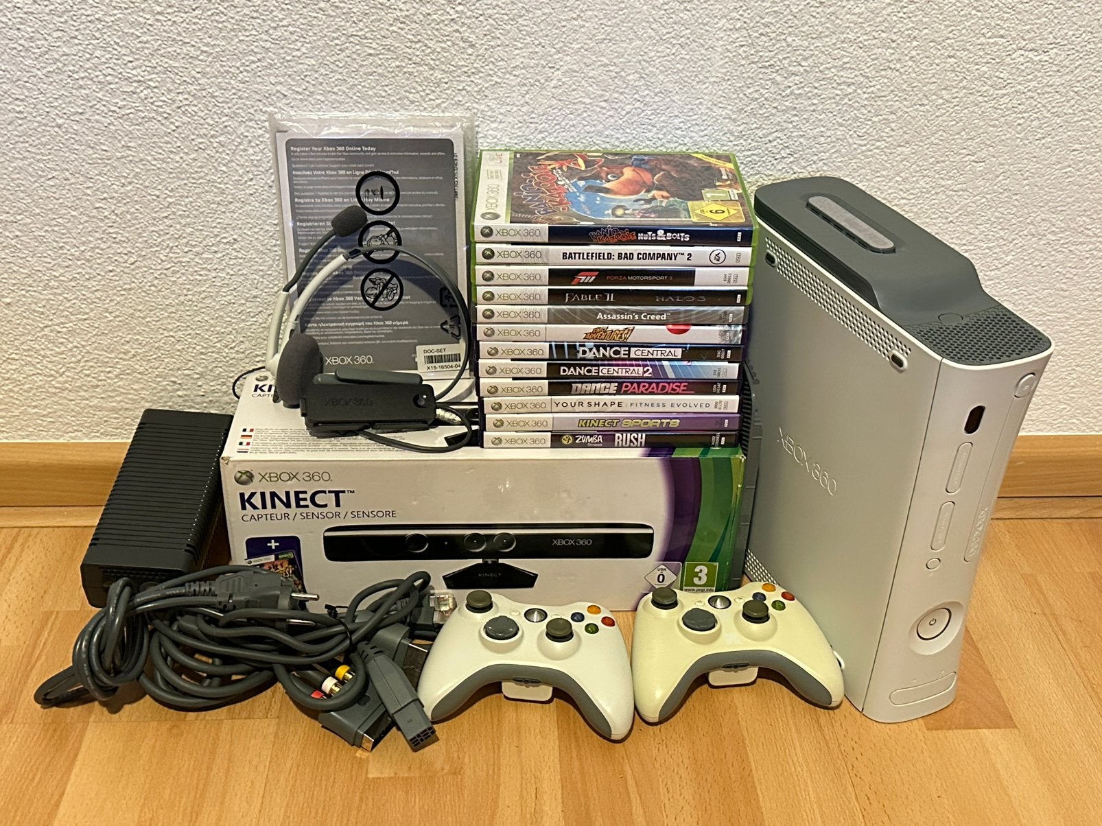Xbox360 set met veel toebehoren, Spelcomputers en Games, Spelcomputers | Xbox 360, Ophalen of Verzenden, Zo goed als nieuw, Met 2 controllers