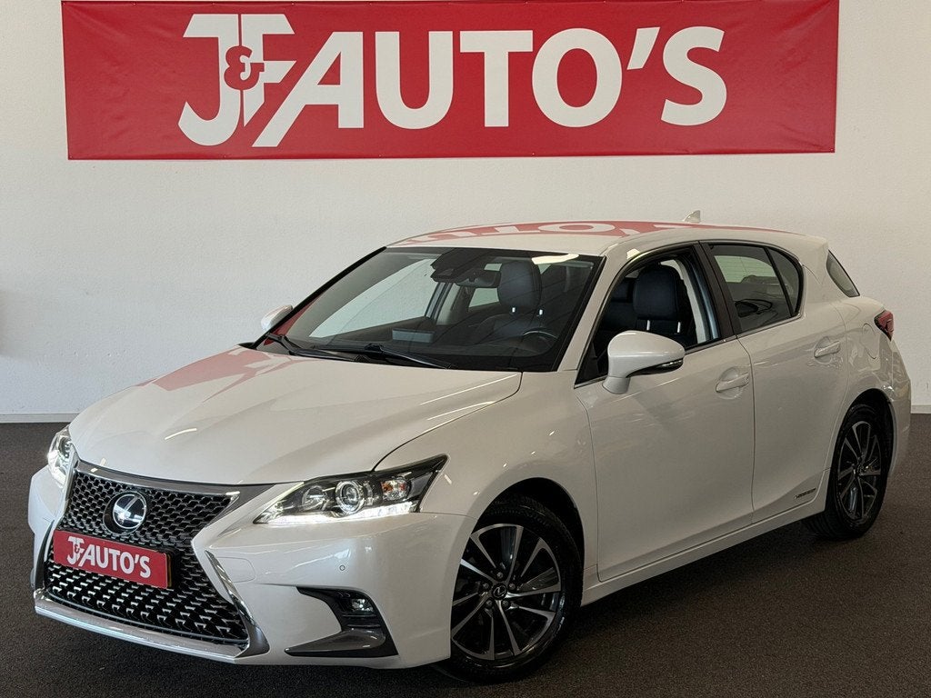 Lexus CT 200h Luxury Line |NAVIGATIE|CAMERA|LEER|CRUISE, Auto's, Lexus, Gebruikt, 4 cilinders, Automatische klimaatregeling, Wit