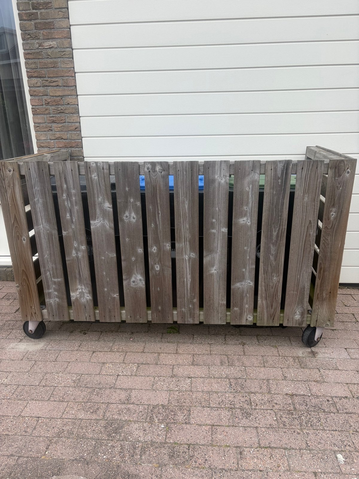 Container ombouw voor 3 containers op wielen, Ophalen, Gebruikt, Hout, Containerberging