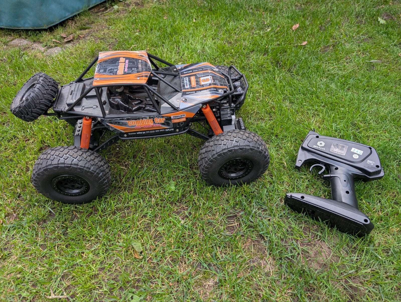 Leuke radiografische auto met batterijpack, Gebruikt, Auto offroad, RTR (Ready to Run), Overige schalen