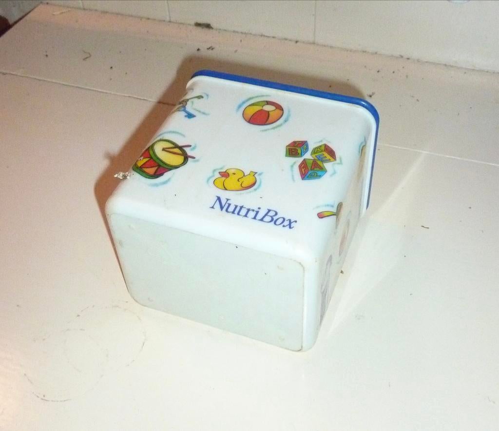 Nutricia NutriBox melkpoeder bakje, Ophalen of Verzenden, Gebruikt, Overige typen