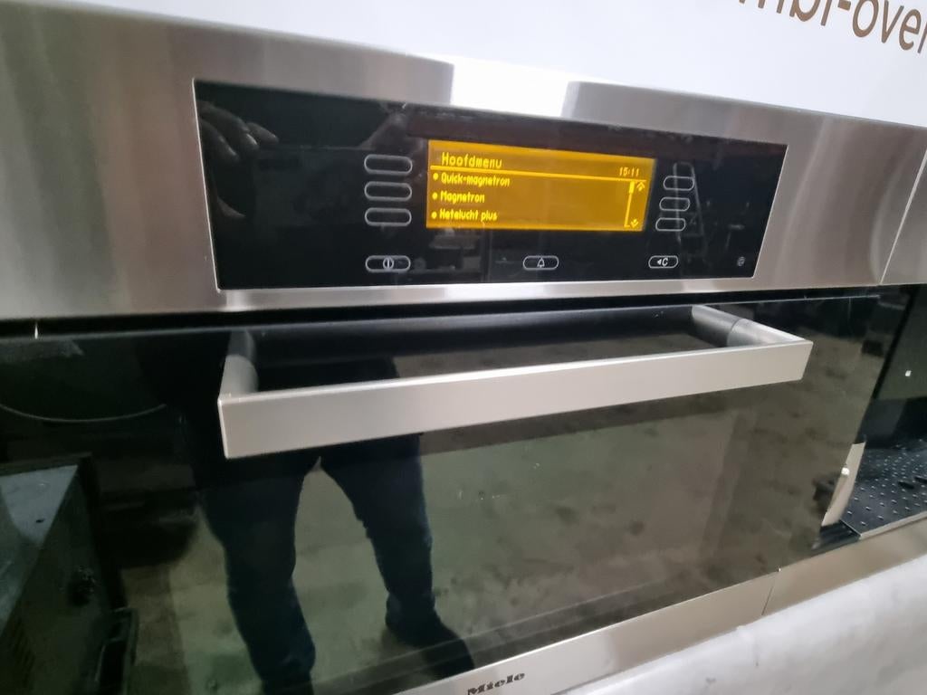 Miele H4082BM combimagnetron, Combimagnetron, Crisp, Gebruikt, Geen