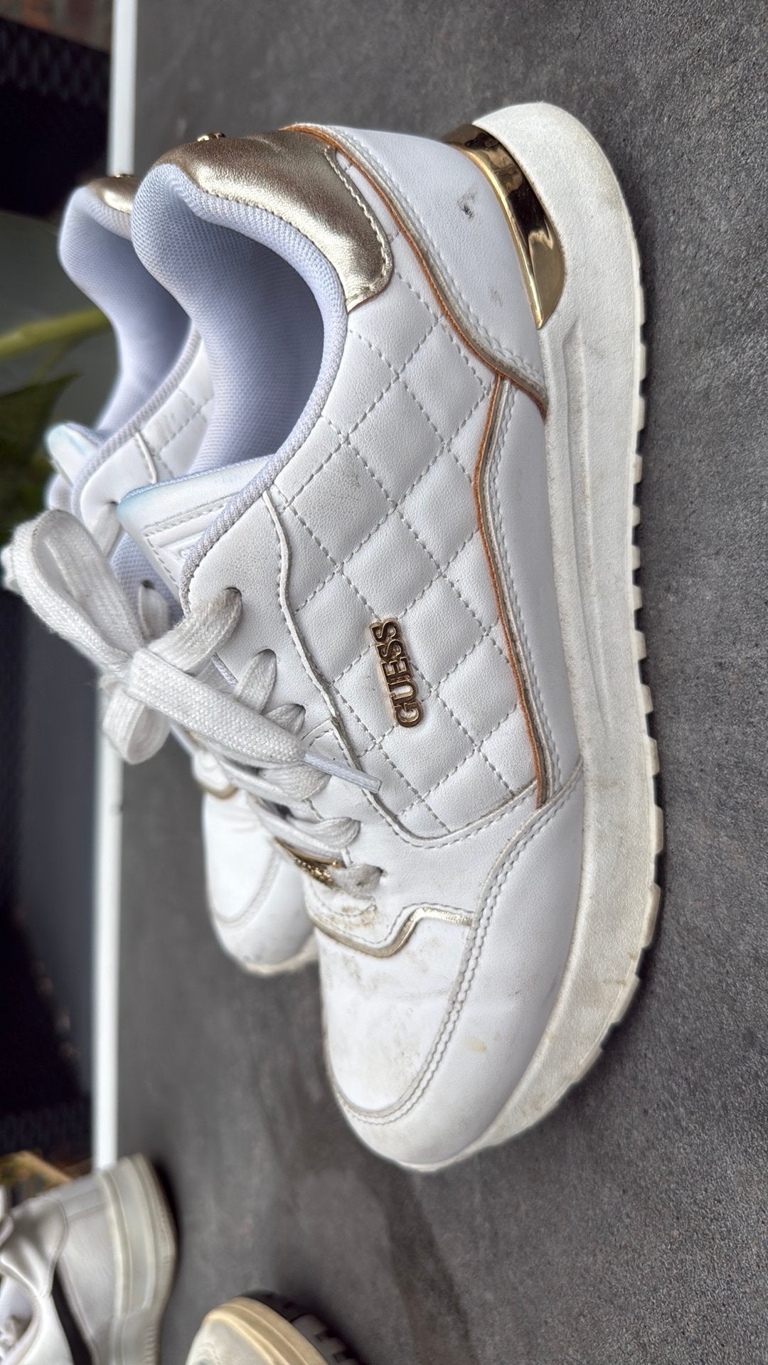 Schoenen guess, Ophalen, Zo goed als nieuw