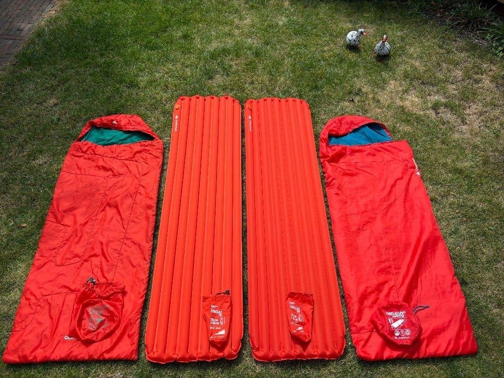 Slaapzak en matje kind 2x, Caravans en Kamperen, Slaapmatten, Ophalen, Gebruikt, 1-persoons