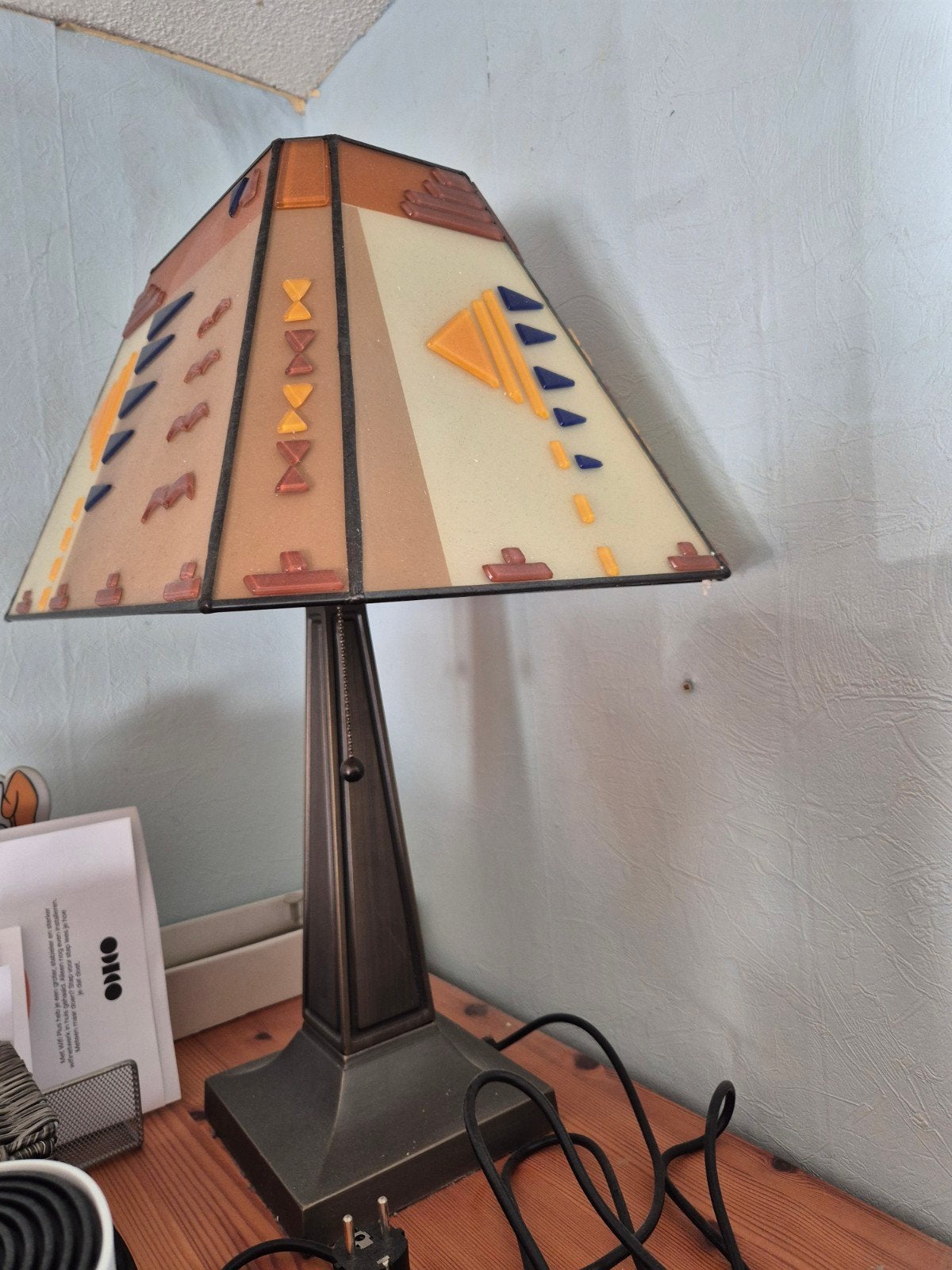 Unieke Tiffany-stijl Tafellamp art-deco style €100,=, Ophalen, Zo goed als nieuw, Glas