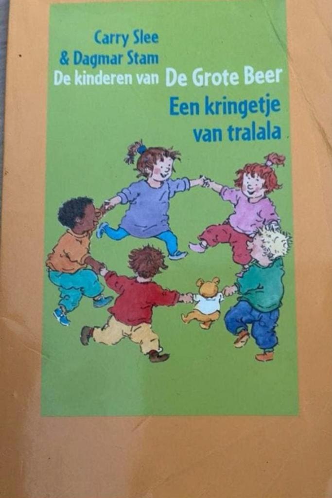 Carry Slee & Dagmar Stam - De kinderen van de Grote Beer, Ophalen of Verzenden, Gelezen