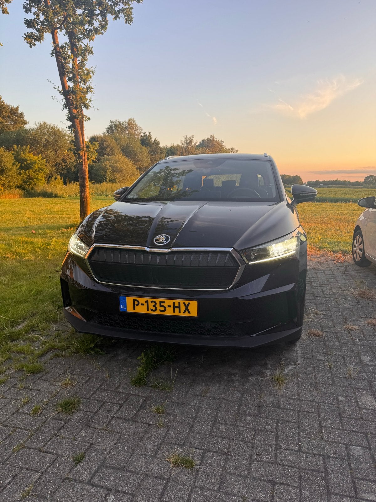 Skoda Enyaq 80 Elektromotor 204pk 2022 Zwart, Auto's, Skoda, Zwart, Origineel Nederlands, 204 pk, 750 kg