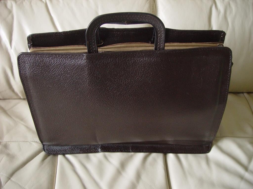 vintage HEREN aktetas, leer, ritsen, keurig, Kleding | Heren, Overige Herenkleding, Ophalen of Verzenden, Gedragen, Onbekend