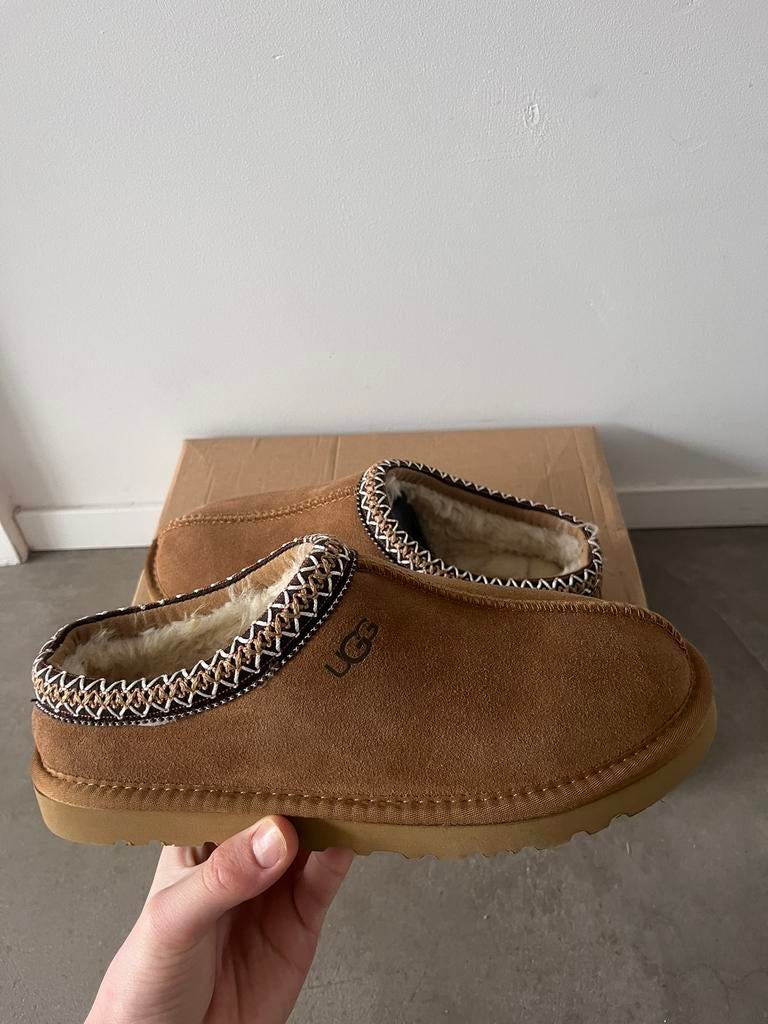 UGG tasman bruin maat 39, Kleding | Dames, Schoenen, Verzenden, Zo goed als nieuw, Bruin, Pantoffels of Sloffen