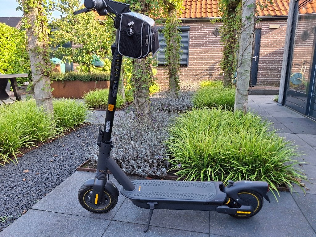 SEGWAY-NINEBOT MAX G2 E E-STEP, Ophalen of Verzenden, Zo goed als nieuw, Elektrische step (E-scooter), Segway Ninebot