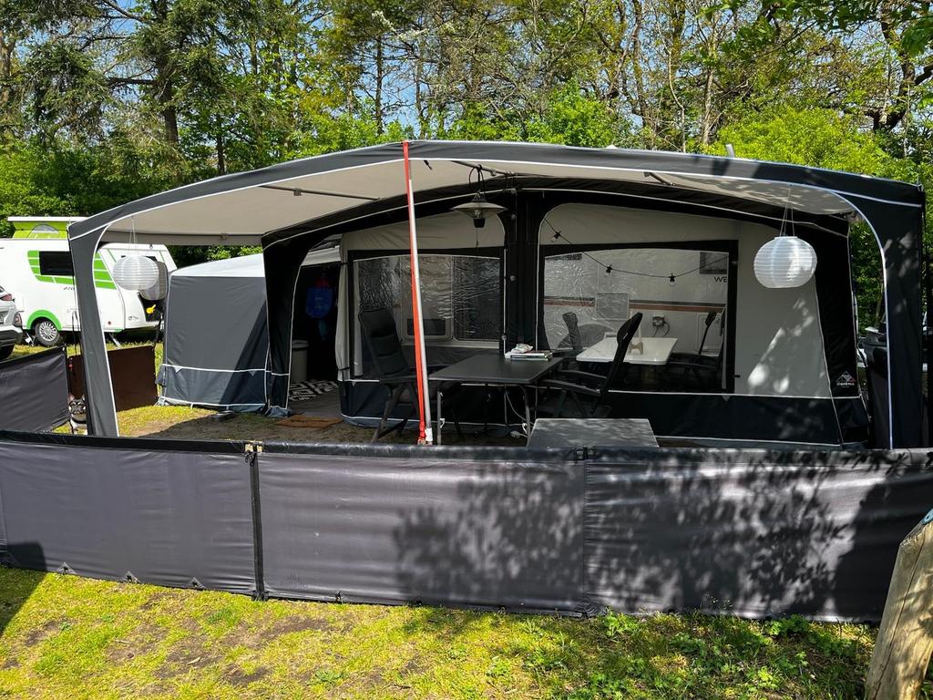 Honden hekje voor caravan/voortent met indraai bevestiging, Ophalen of Verzenden, Gebruikt