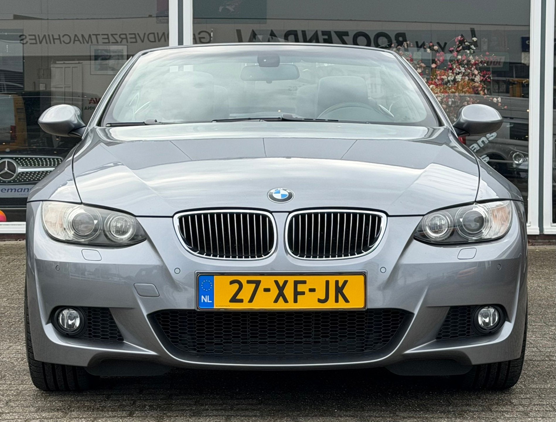 BMW 3-serie Cabrio 325i High Exe / AUTOMAAT / NL AUTO / LEDE, Auto's, BMW, Achterwielaandrijving, Gebruikt, Zwart, 4 stoelen