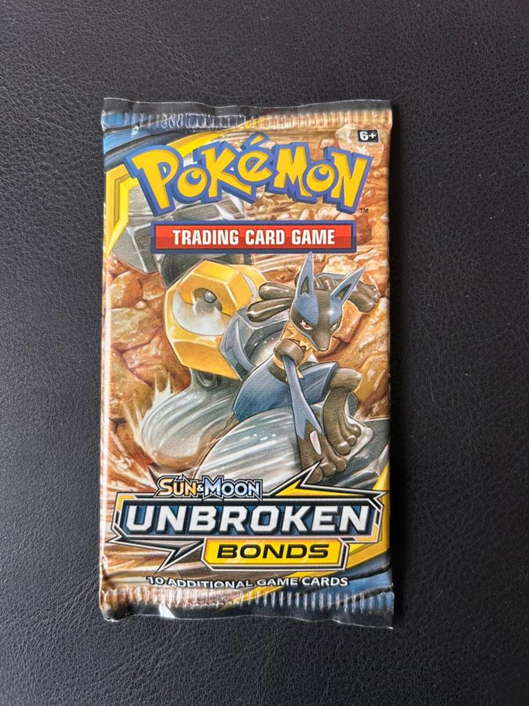 Unbroken bonds booster pack sealed, Ophalen, Zo goed als nieuw, Booster