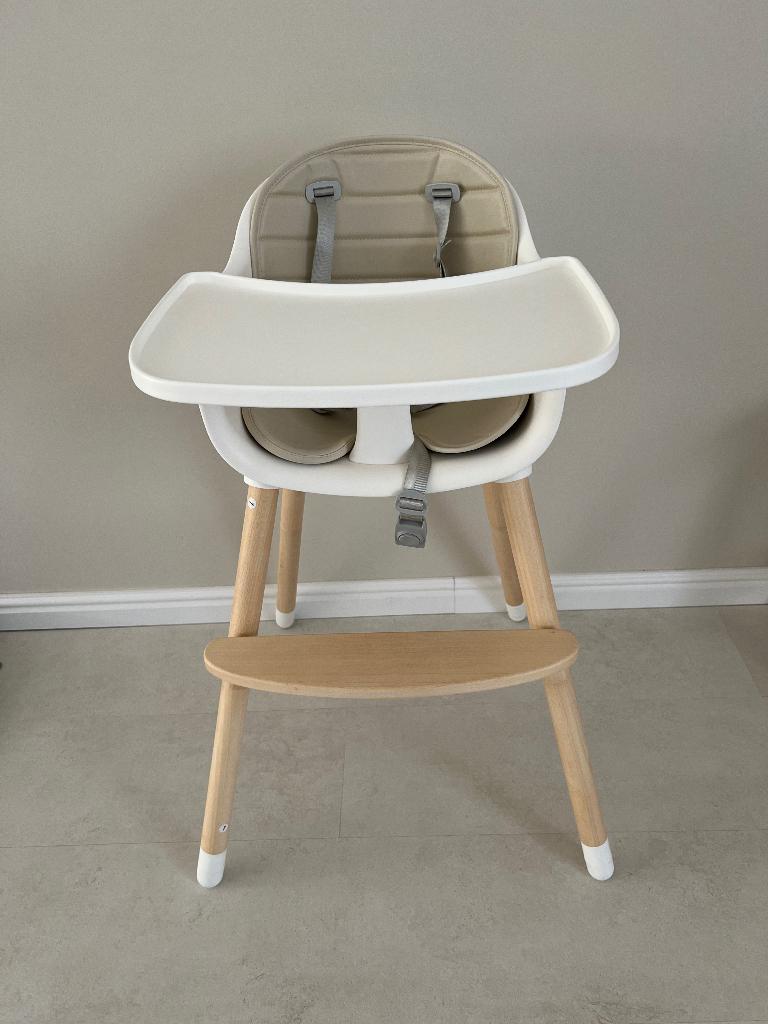 Baby eetstoel van Qute, Ophalen of Verzenden, Zo goed als nieuw, Overige typen