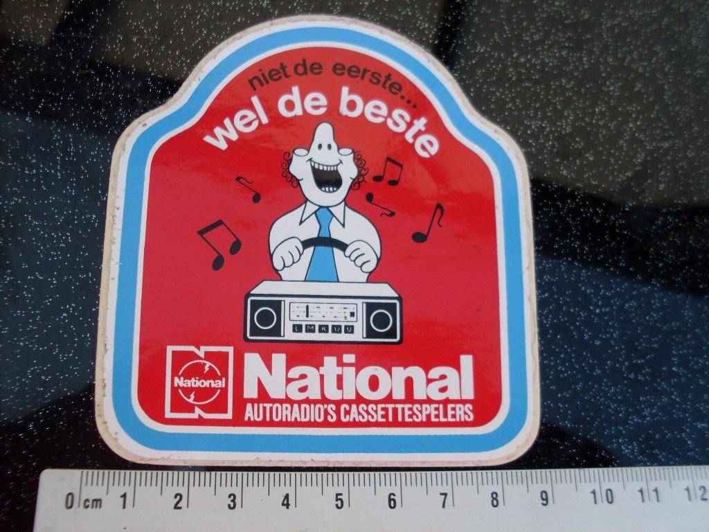 sticker national logo autoradio's cassettespelers vintage, Verzamelen, Stickers, Verzenden, Zo goed als nieuw, Merk