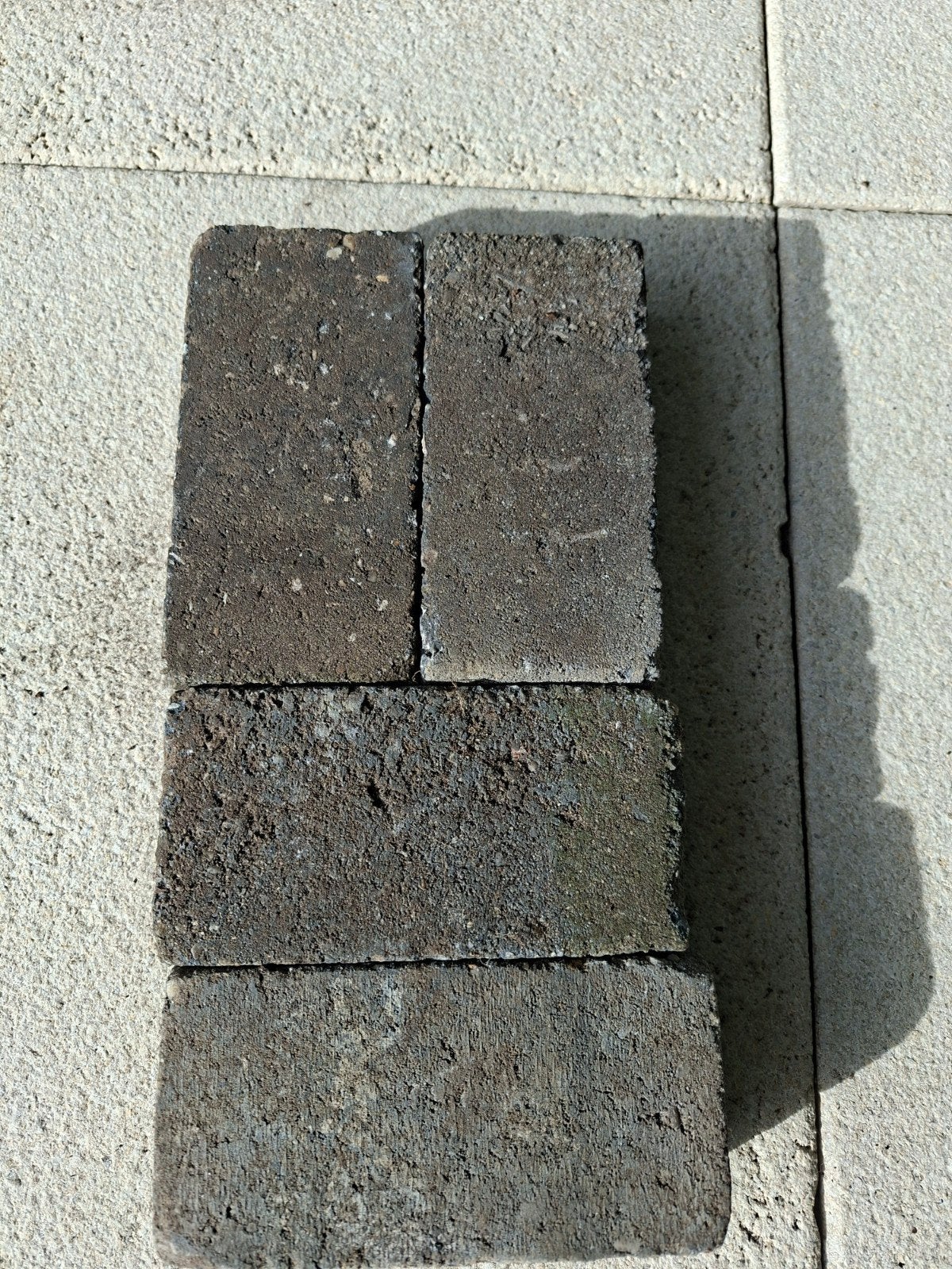 Betonklinkers zwart/grijs 14,5x7x5 cm (ca. 1000+ stuks), Tuin en Terras, Ophalen, Gebruikt, Beton, Klinkers