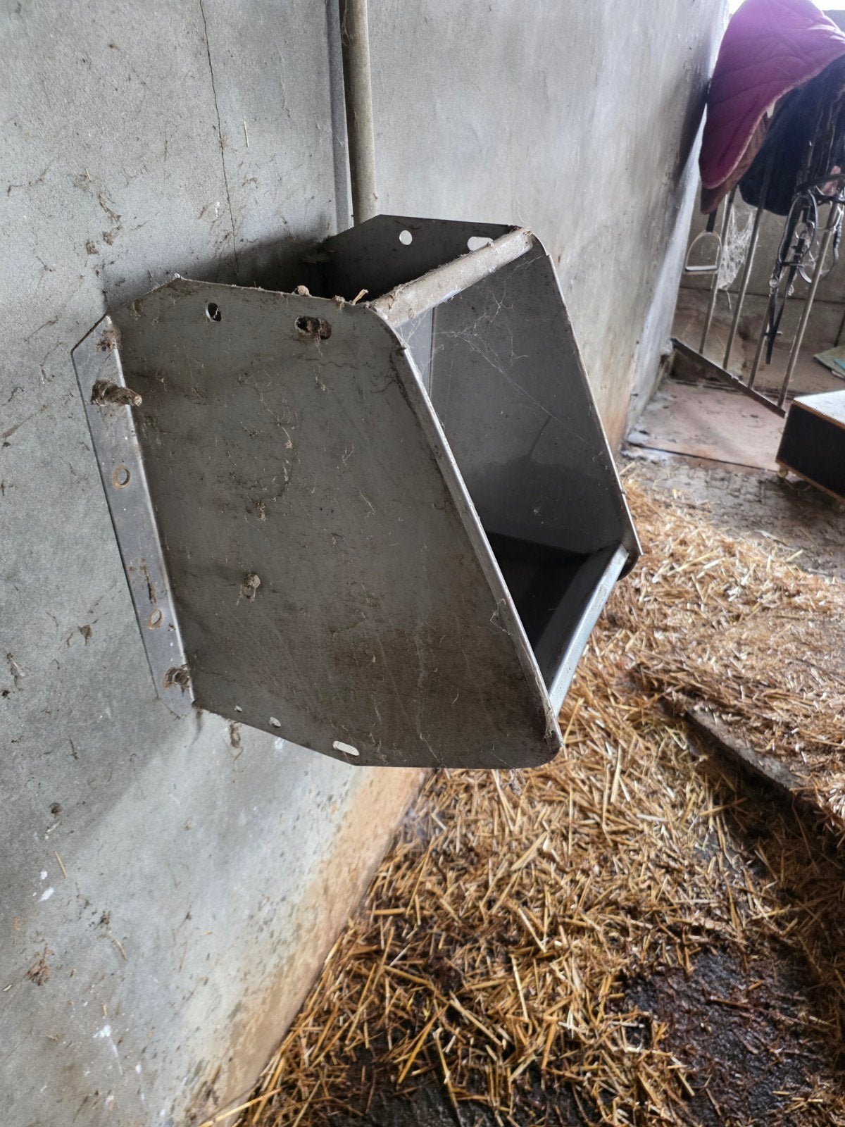 Tekoop drinkbak, Dieren en Toebehoren