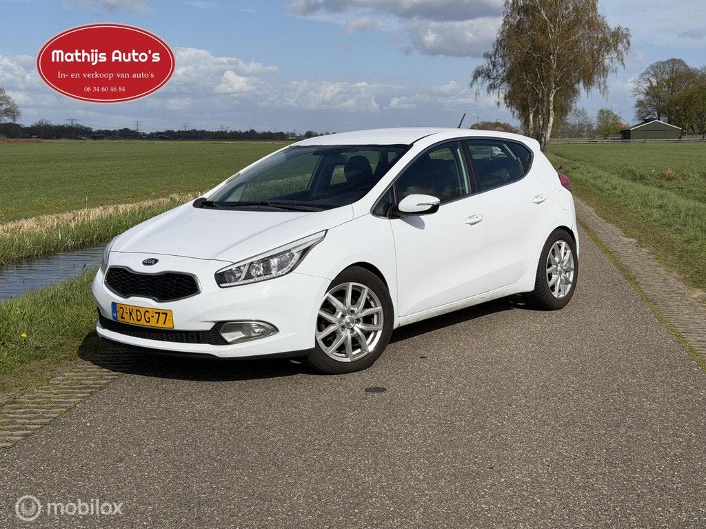 Kia cee'd 1.6 CRDi Comfort Pack, Voorwielaandrijving, Euro 5, Wit, Origineel Nederlands