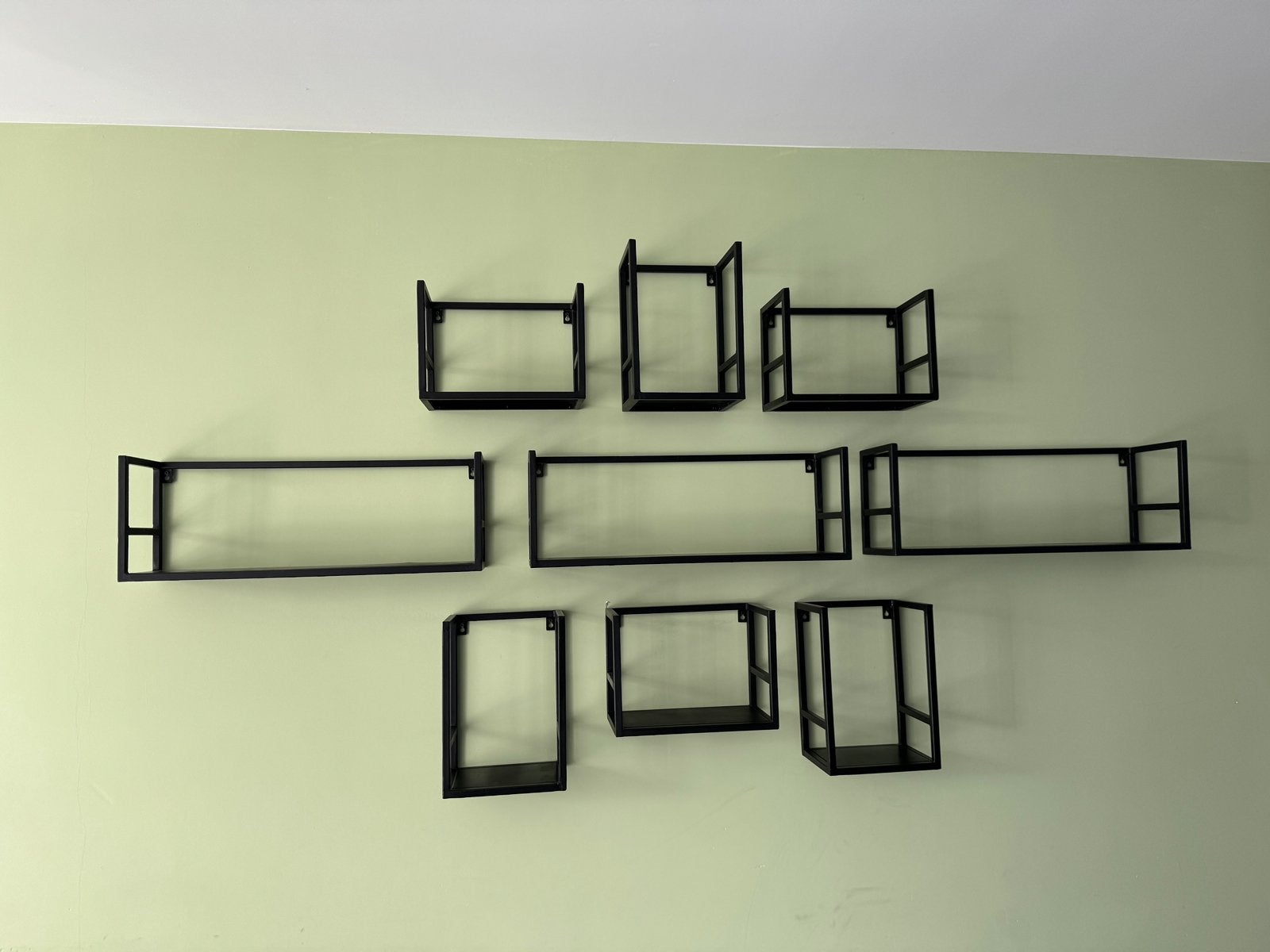 Metalen wand deco-planken zwart, Ophalen, Zo goed als nieuw