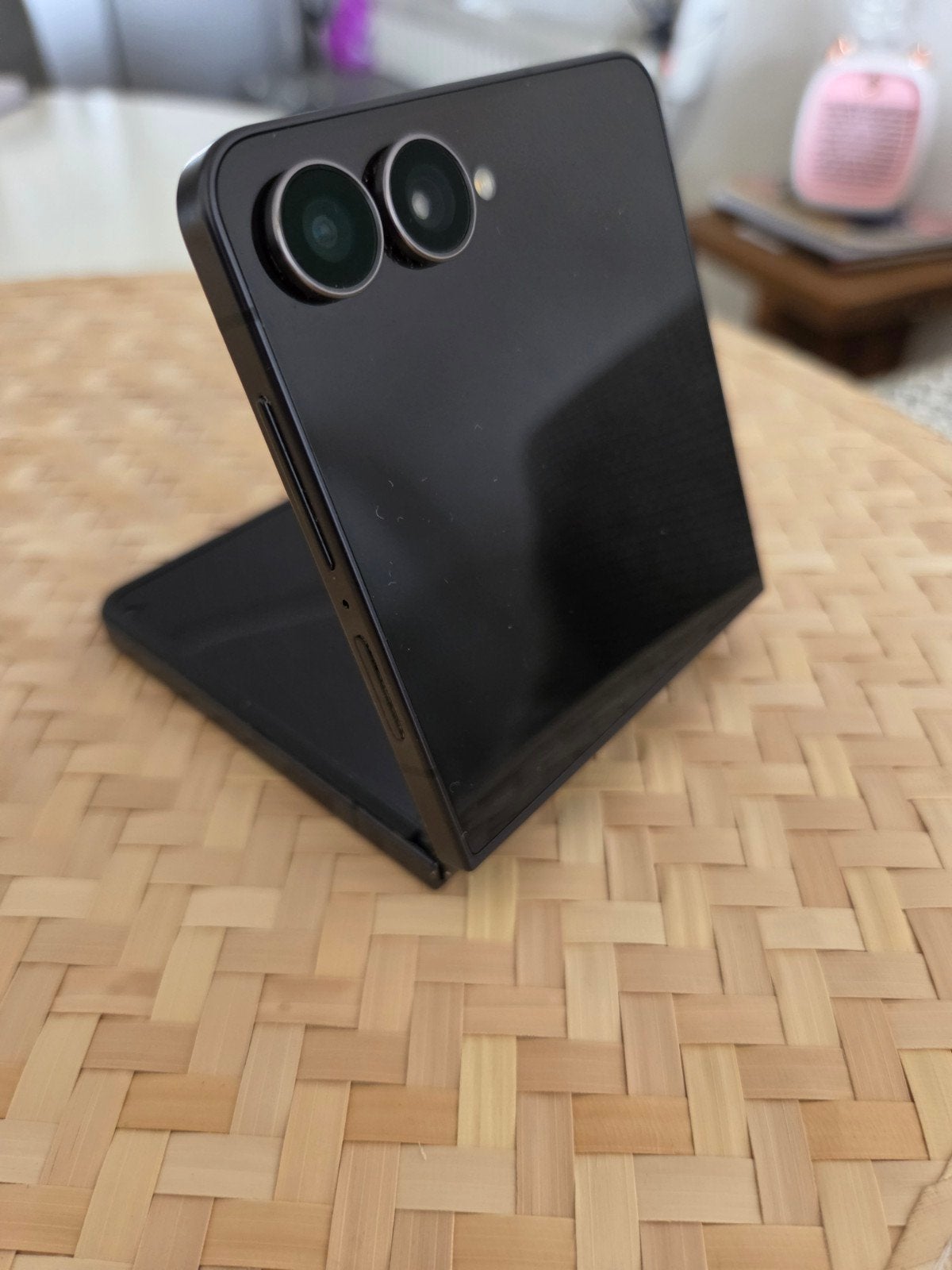Foto 3 van Samsung Galaxy Z Flip 7 - Zo goed als nieuw