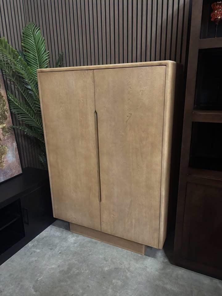 Houten opbergkast 150x105x45 cm van Livingfurn, Ophalen, Met deur(en), Onbekend, Nieuw