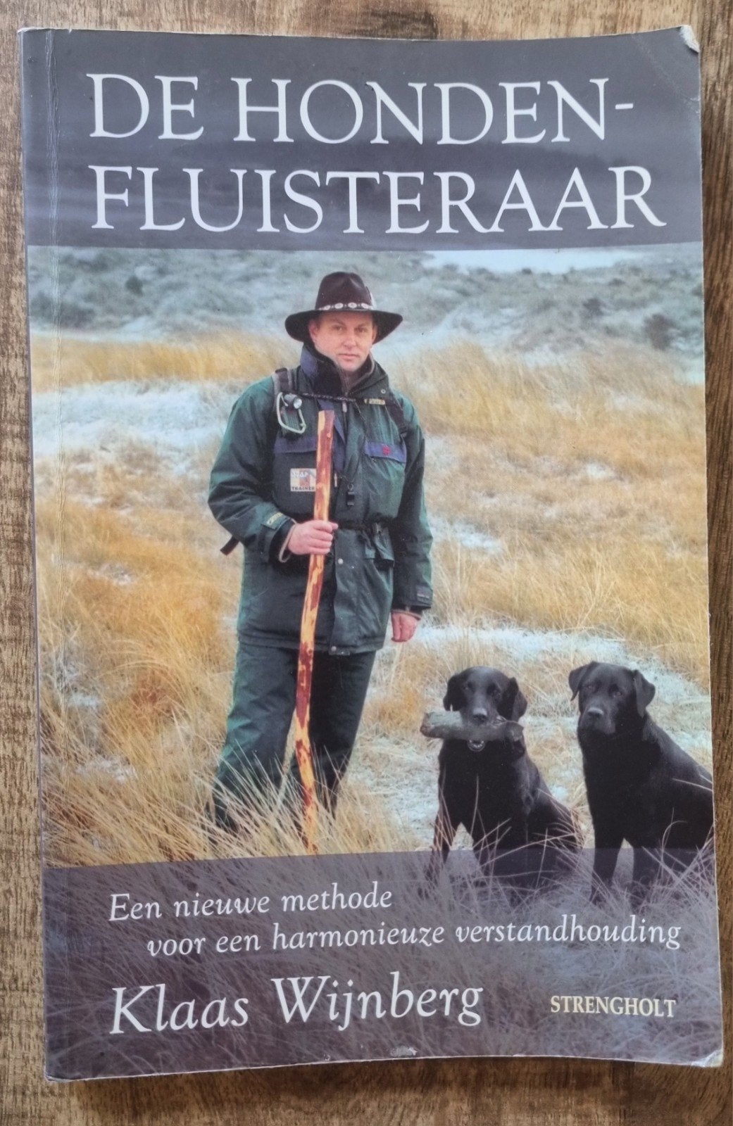 De Hondenfluisteraar - Klaas Wijnberg, Dieren en Toebehoren, Honden-accessoires, Ophalen of Verzenden, Zo goed als nieuw
