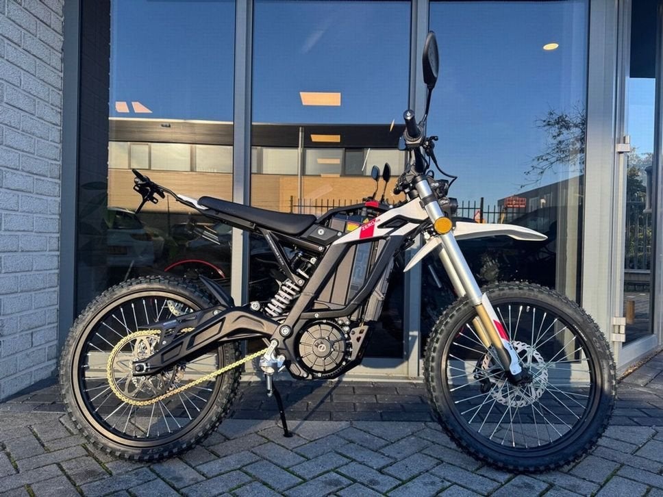 zero XB (bj 2025), Motoren, Motoren | Overige merken, 4 cilinders, Motorrijbewijs A, Onbekend, ZERO