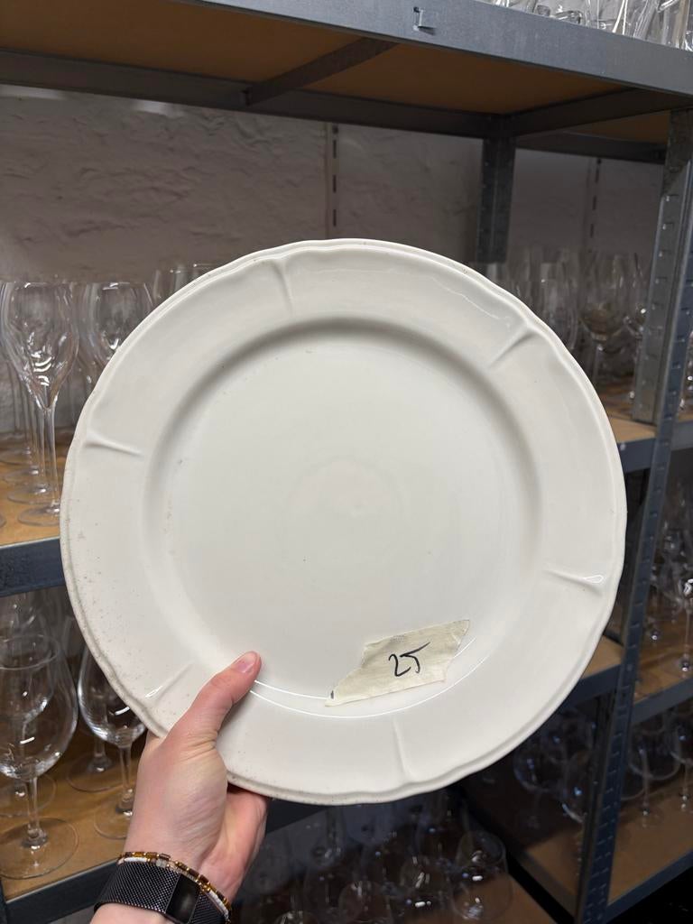 Palmer witte platte dinerborden, 21 stuks, Huis en Inrichting, Keuken | Servies, Gebruikt, Bord(en), Effen, Porselein, Ophalen