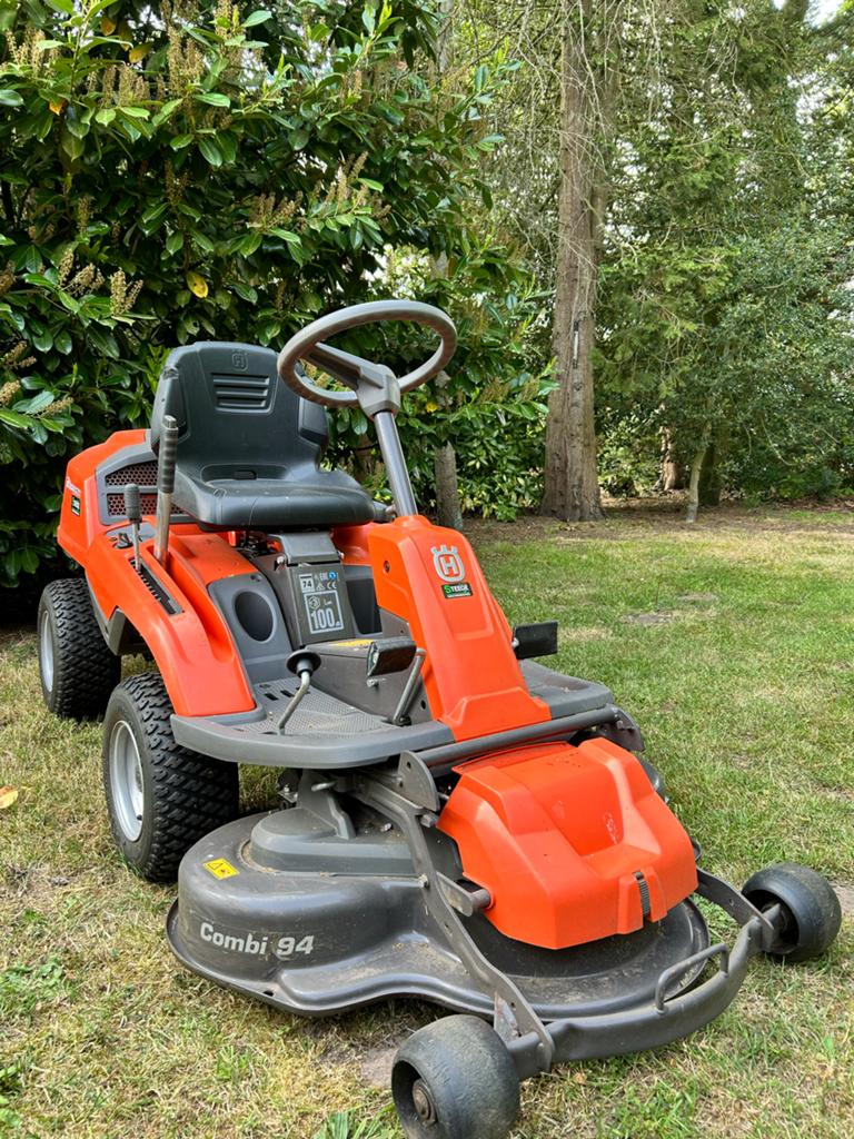 Husqvarna R213C Zitmaaier - Zo goed als nieuw, Ophalen, Zo goed als nieuw