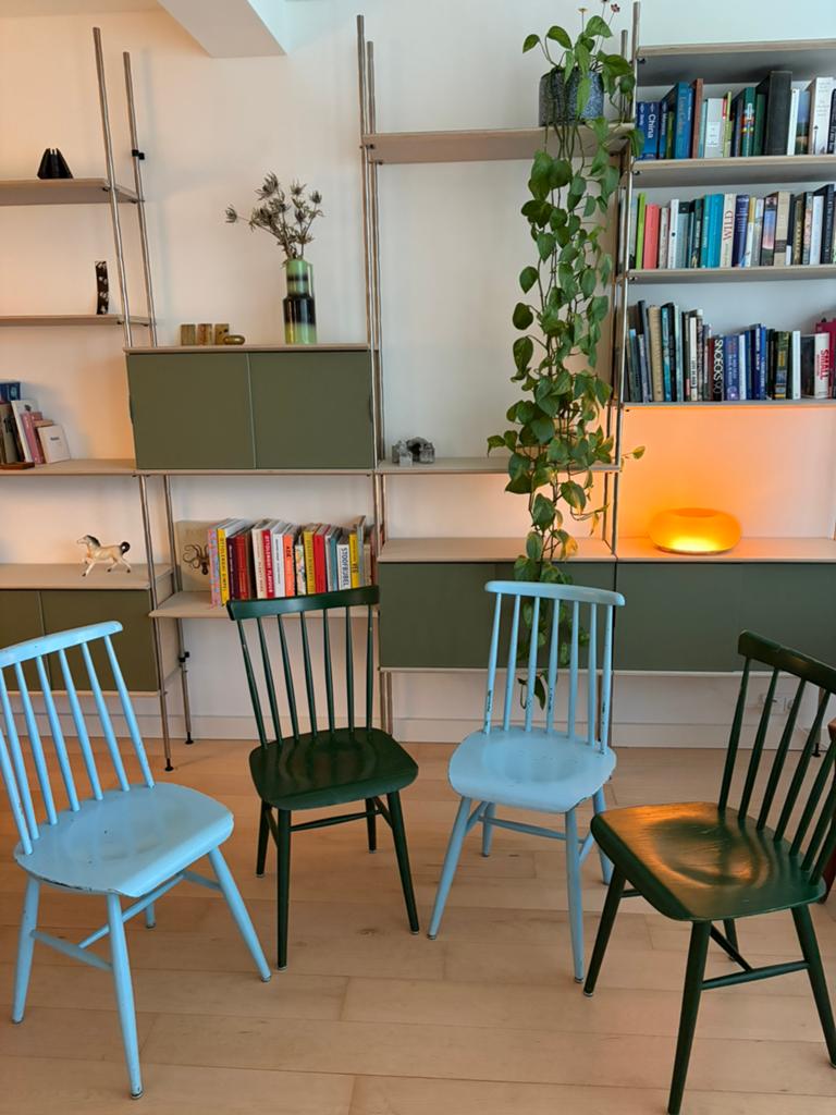 Vintage Ligna spijlenstoelen groen –mid century design, Huis en Inrichting, Stoelen, Gebruikt, Overige kleuren, Vintage stoel, mid century, jaren 60/70.