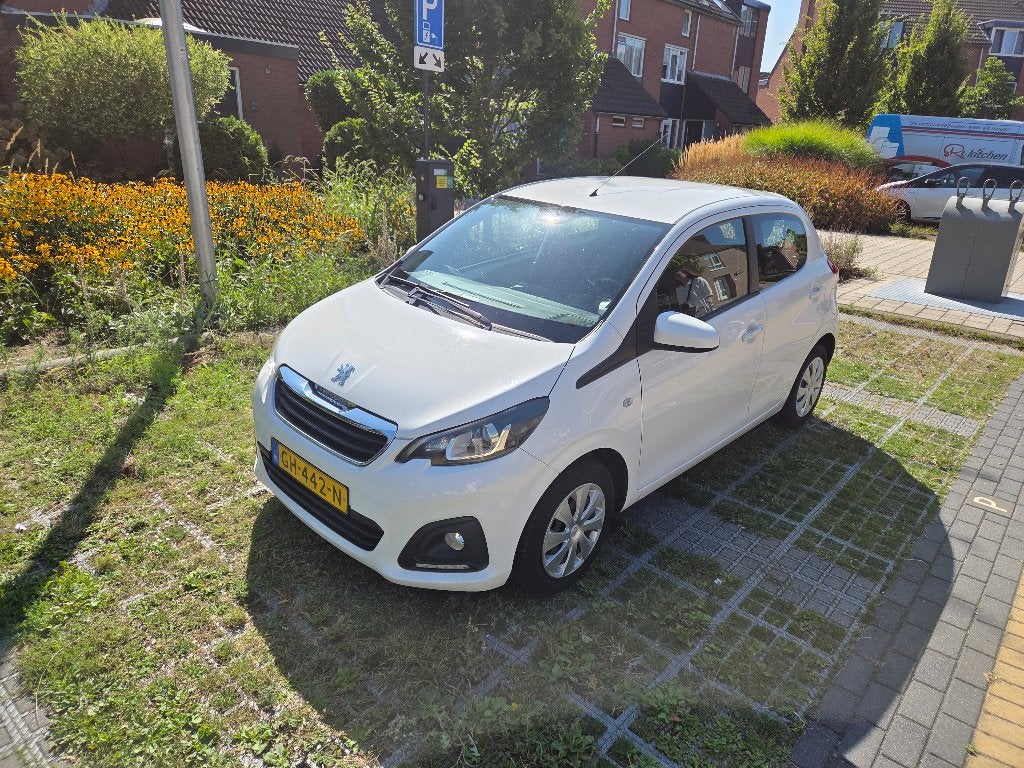 Peugeot 108 1.0 12V E-vti 51KW 5DR 2015 Wit, Auto's, Voorwielaandrijving, Euro 5, Stof, 4 stoelen