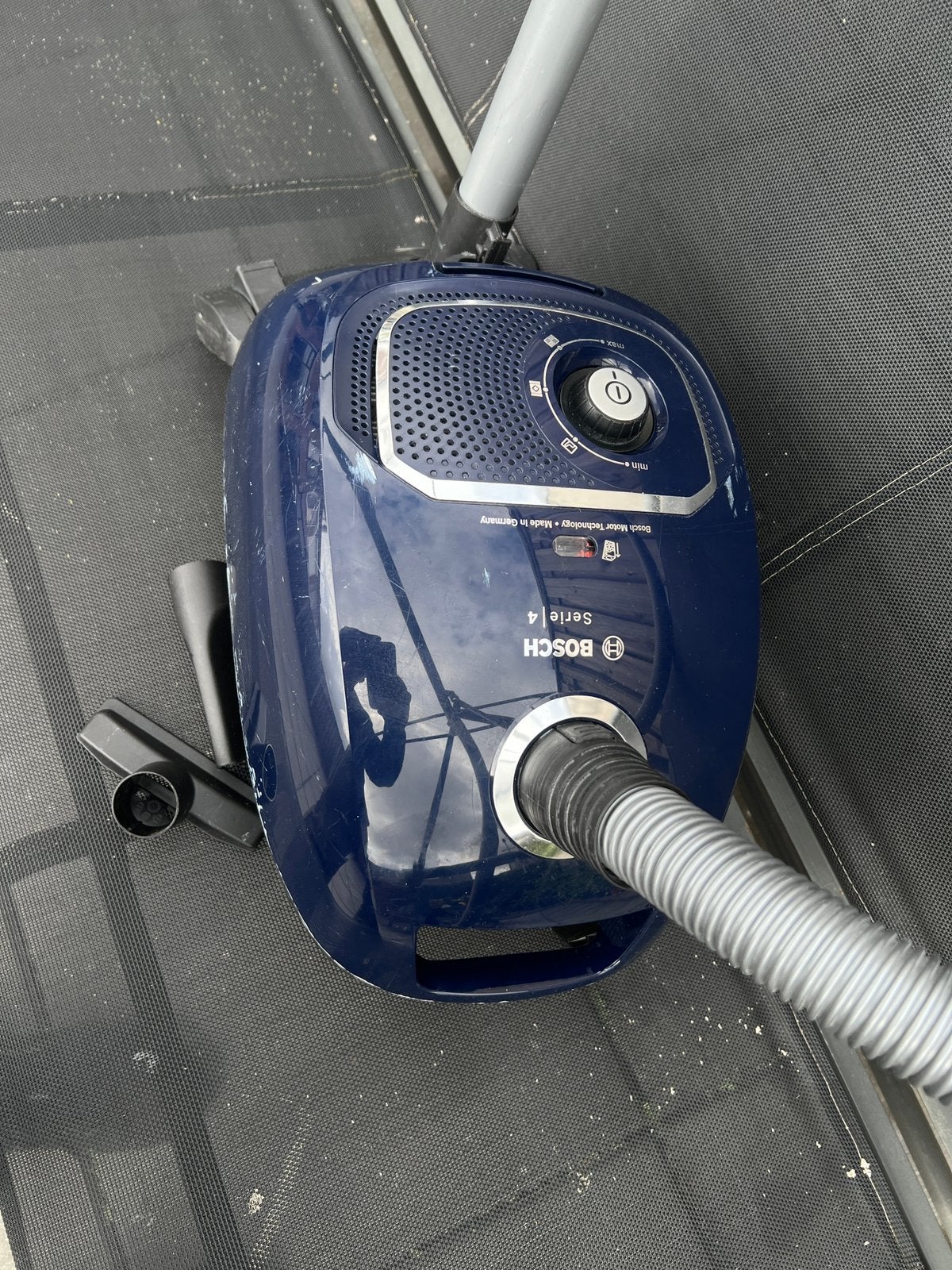BOSCH serie 4 Stofzuiger compleet met hulpstukken als nieuw, Ophalen, Zo goed als nieuw