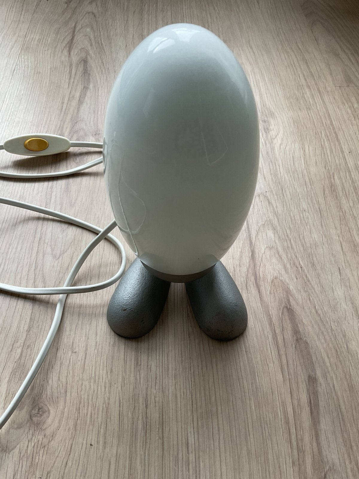 Ikea Fjorton “Dino Egg” tafellamp, Huis en Inrichting, Met schakelaar, Gebruikt, Vintage, E14 (klein)
