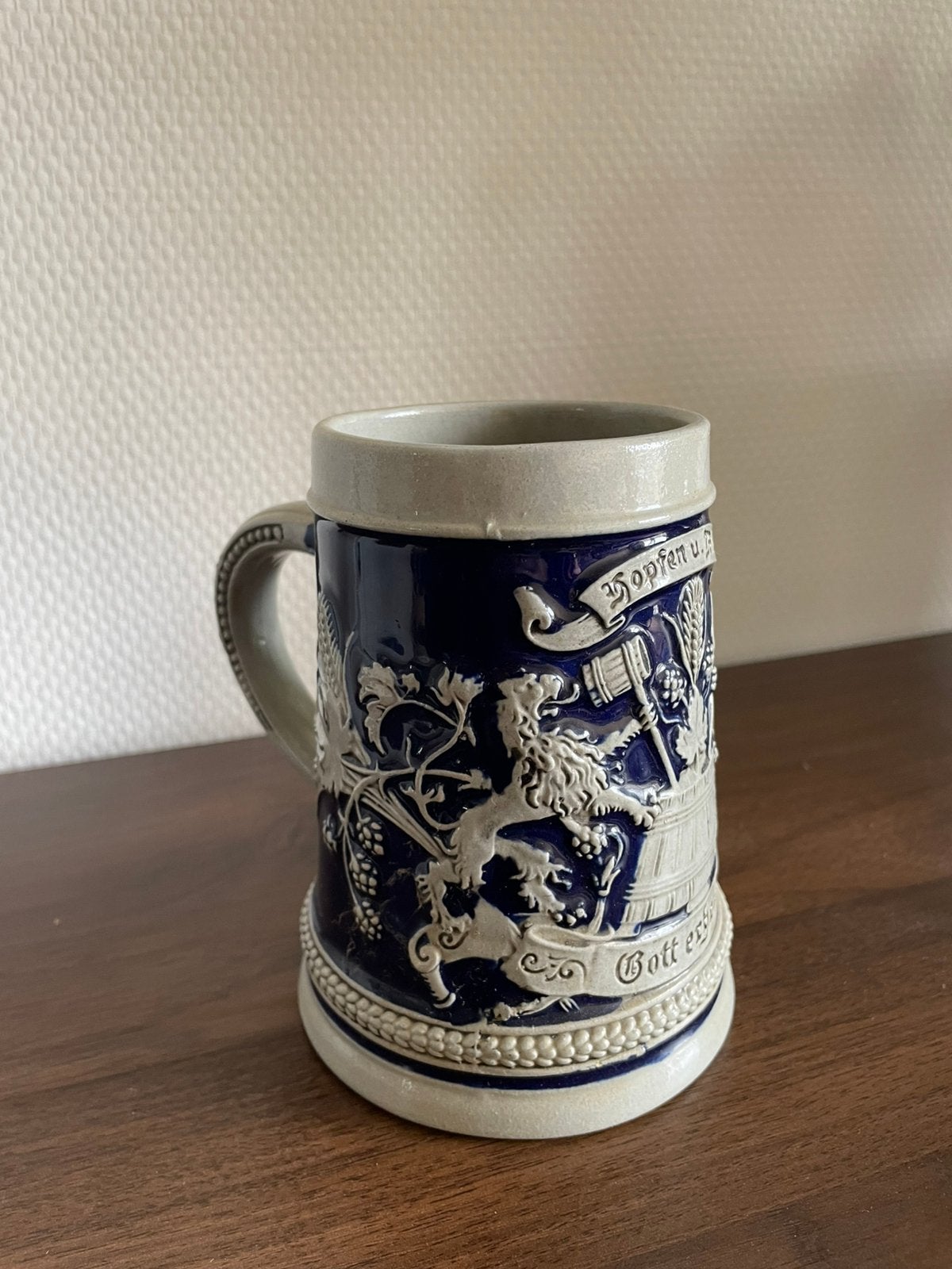 Antieke bier pul grijs met blauw leeuw, Verzamelen, Biermerken, Ophalen of Verzenden, Gebruikt, Pul(len), Overige merken