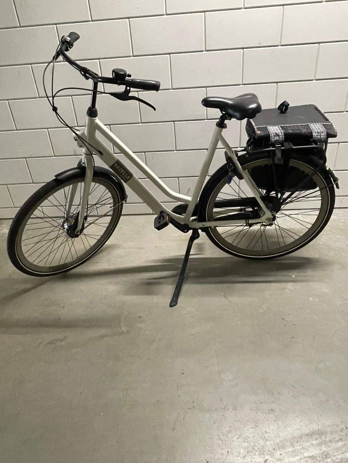 Mooie Gazelle damesfiets 3 versnellingen, Fietsen en Brommers, Fietsen | Dames | Damesfietsen, Ophalen, Versnellingen, Zo goed als nieuw