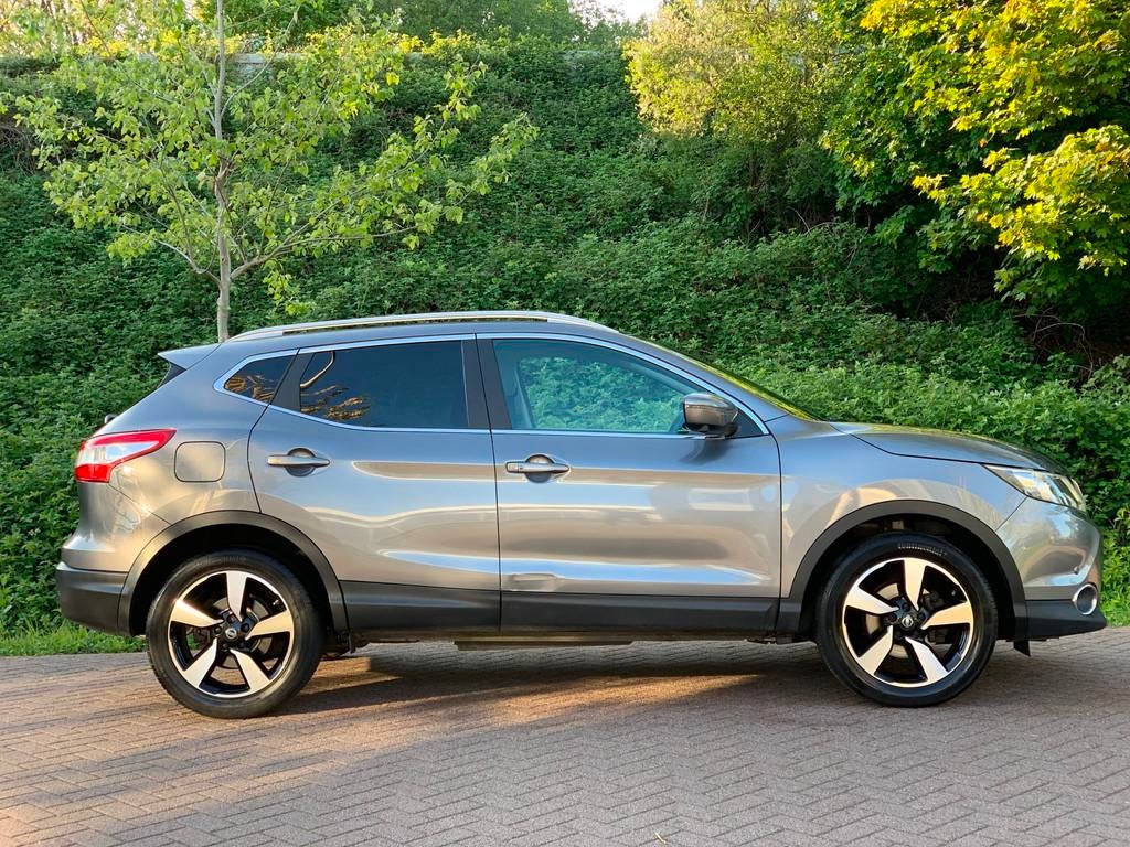Nissan Qashqai 1.2 Connect Edition AUTOMAAT PANO CAMERA LEZE, Euro 5, Gebruikt, 680 kg, 4 cilinders