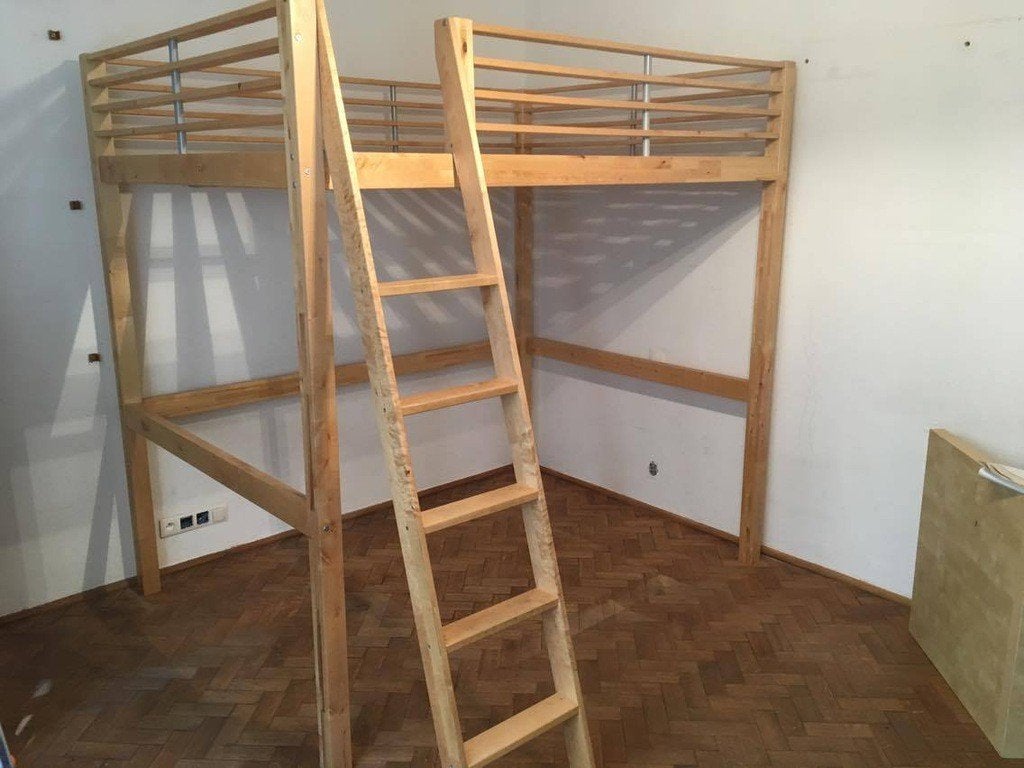 IKEA hoogslaper Fjelldal massief hout 140x200 cm, Huis en Inrichting, Slaapkamer | Stapelbedden en Hoogslapers, Ophalen, Gebruikt