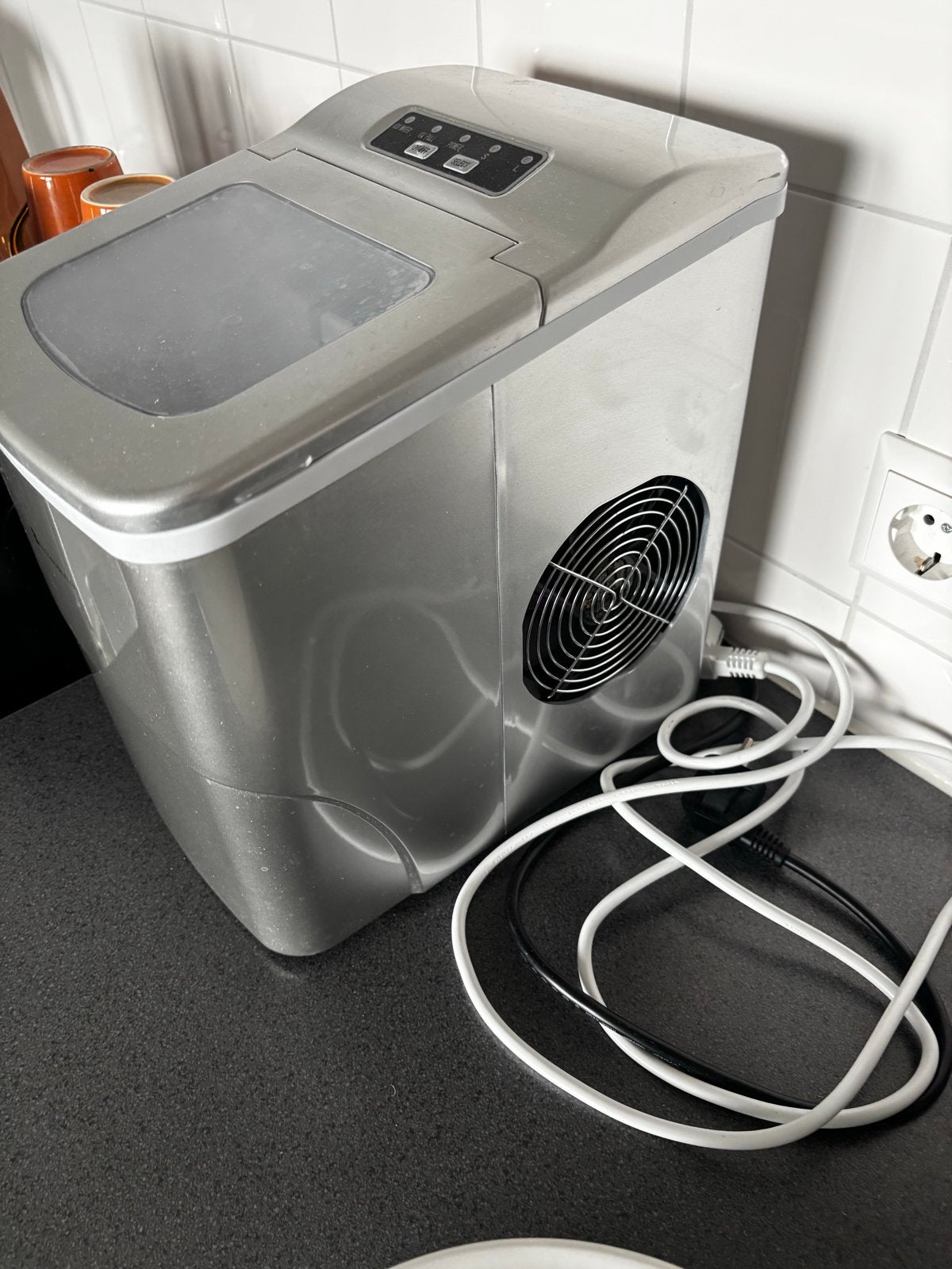 Kitchenbrothers IJsblokjes machine - Nieuwstaat, Witgoed en Apparatuur, Ophalen, Nieuw, Zelfvriezend