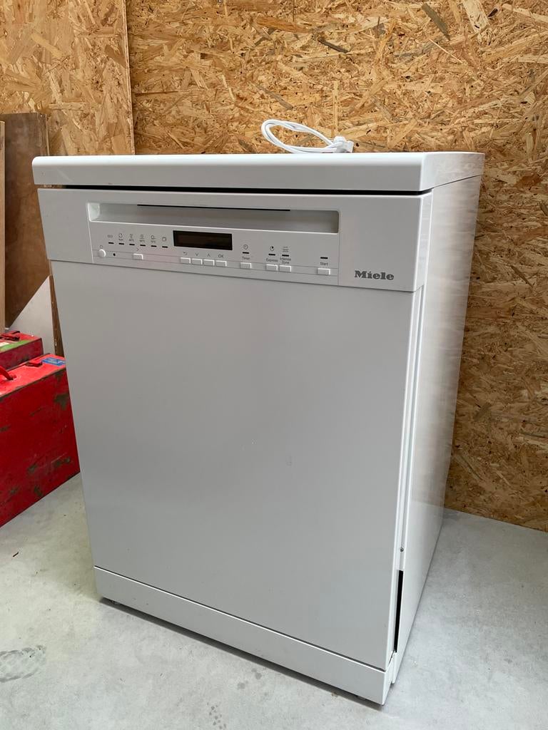 Miele G7222 SC Vaatwasser 2023 Vrijstaand, Ophalen, 60 cm of meer, Minder dan 10 liter, Energieklasse A of zuiniger