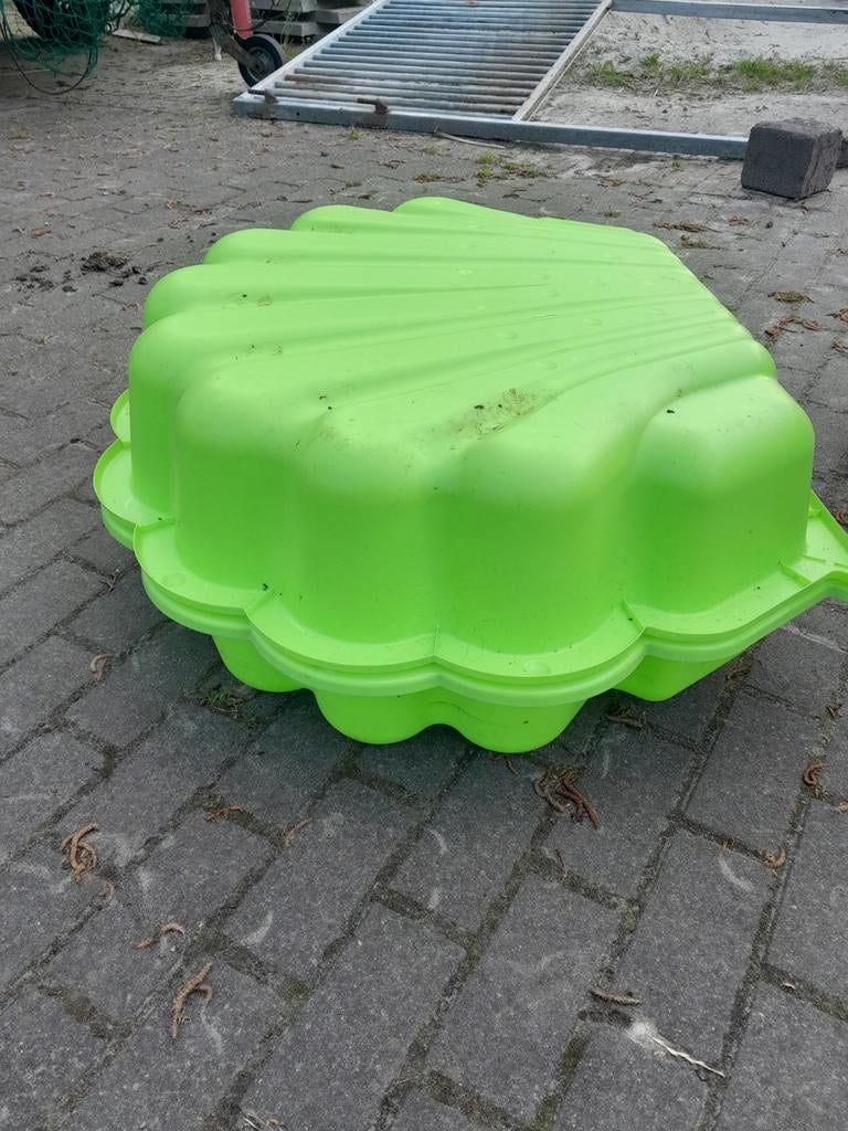 Schelp zandbak / waterbak (ook voor hond), Ophalen of Verzenden, Gebruikt