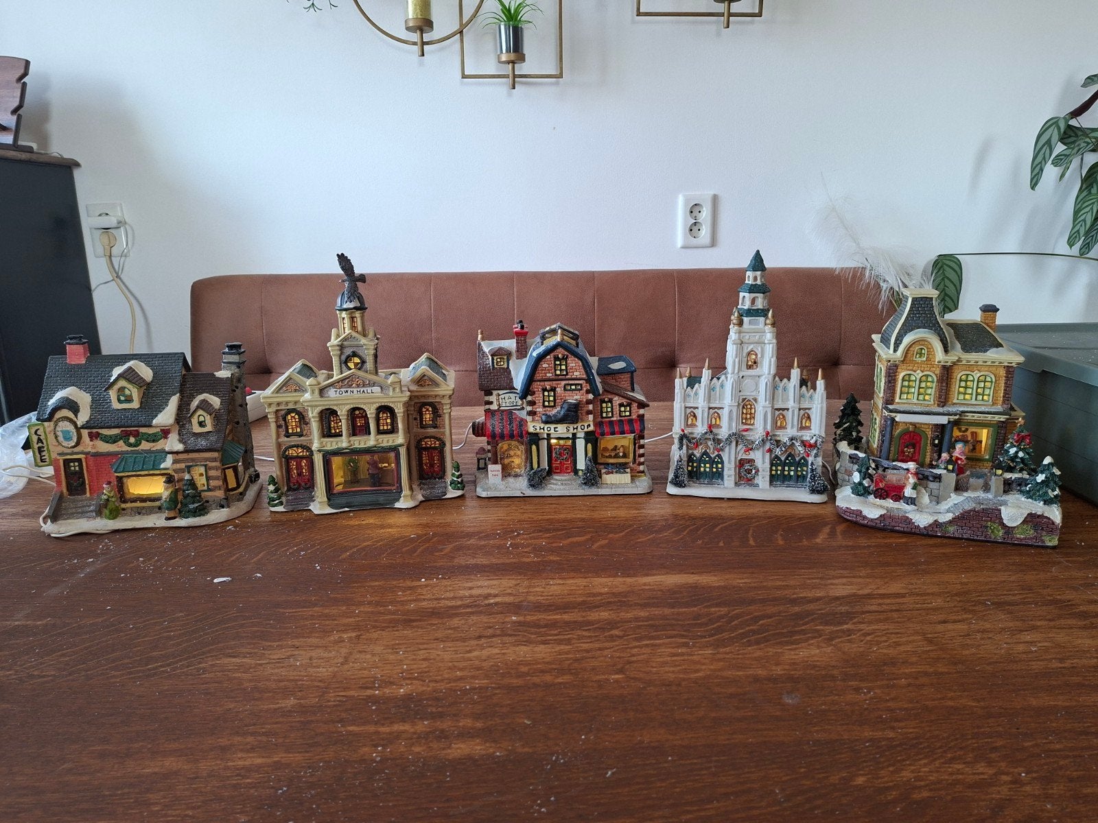 Grote verzameling kersthuisjes, figuurtjes, verlichting enz, Ophalen