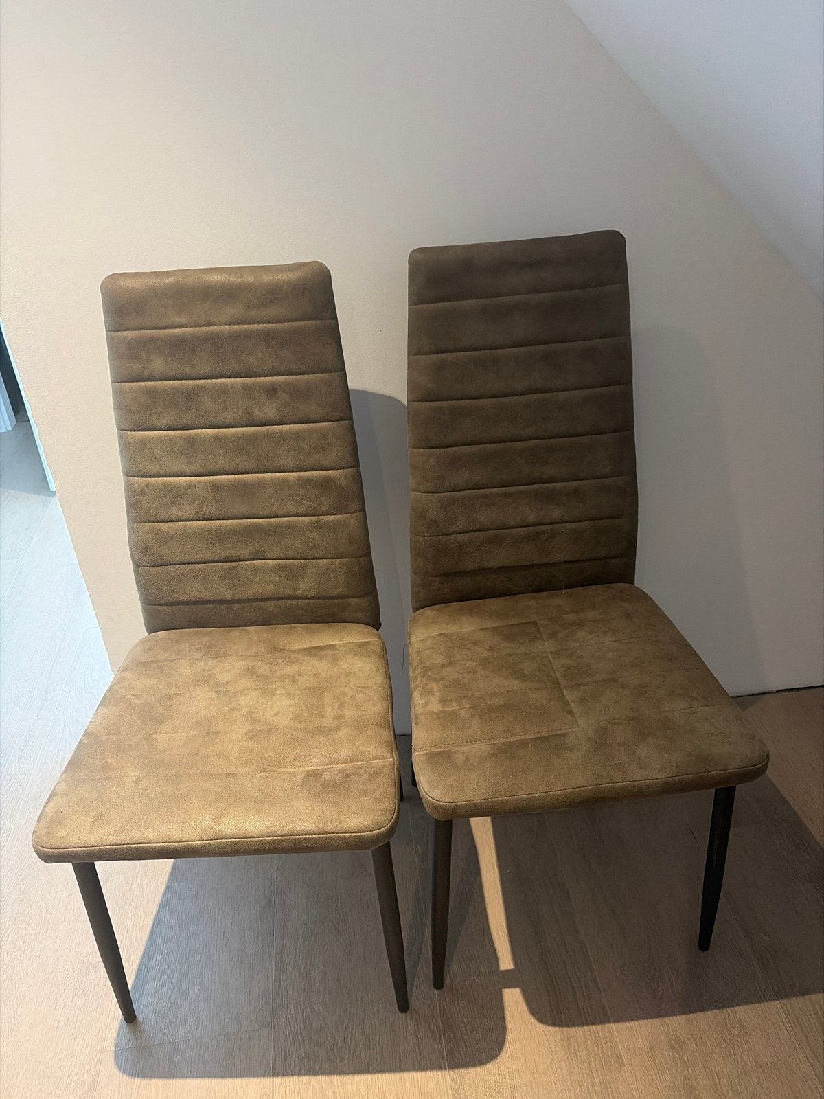 Set van 2 bruin/groene eetkamerstoelen, Ophalen, Twee, Bruin, Zo goed als nieuw