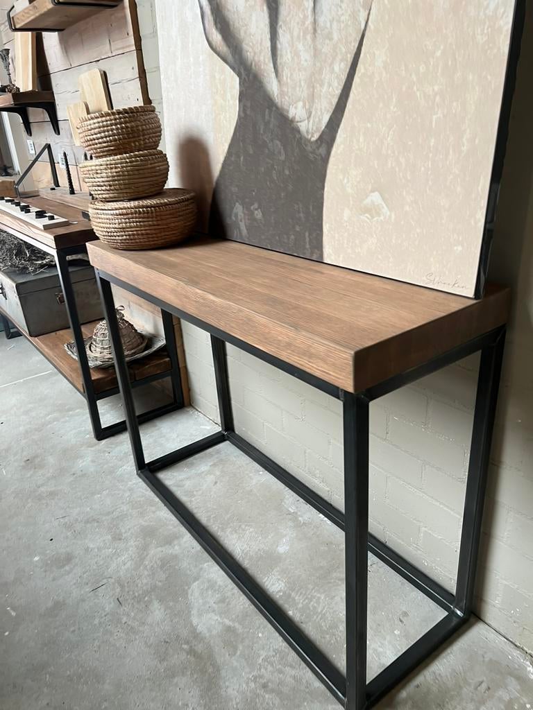 Sidetable oud eiken stalen frame, Ophalen, 200 cm of meer, Zo goed als nieuw, 25 tot 50 cm