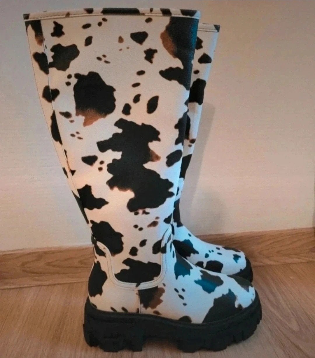 Asos Carla Boots 38, Kleding | Dames, Ophalen of Verzenden, Nieuw, Hoge laarzen