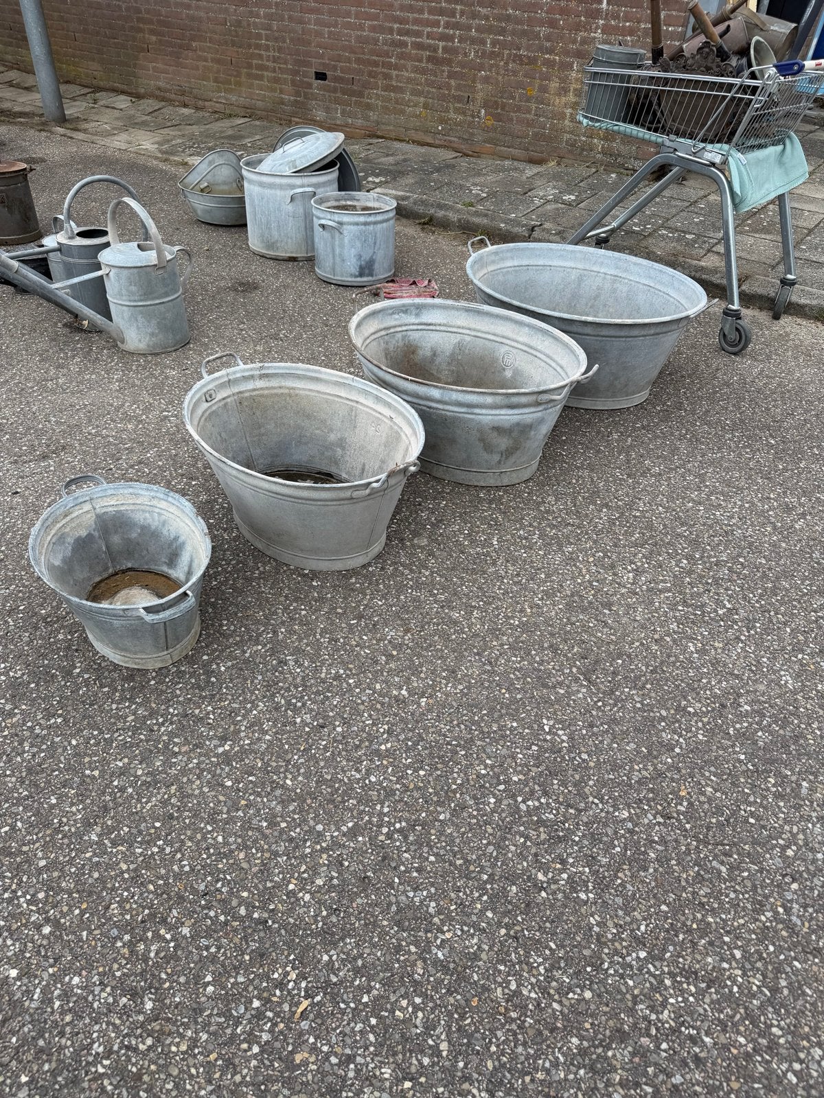 3 zinken bakken met gaatjes, diverse maten, Ophalen, Gebruikt, Nvt, Metaal