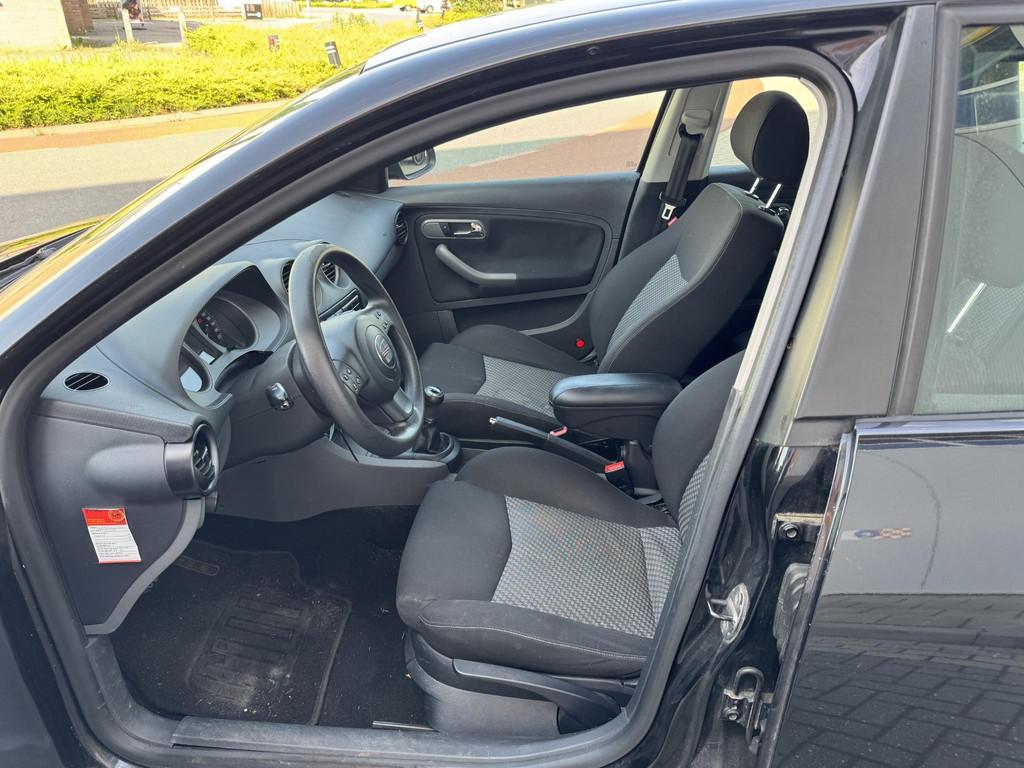 SEAT Ibiza 1.6-16V Freestyle Sportief compact met Spaanse fl, Auto's, Voorwielaandrijving, Stof, 4 cilinders, Bedrijf