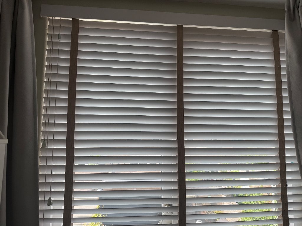Houten jaloezieën Luxaflex crème 150 x 135, Huis en Inrichting, Ophalen, Jaloezie, 150 cm, Hout