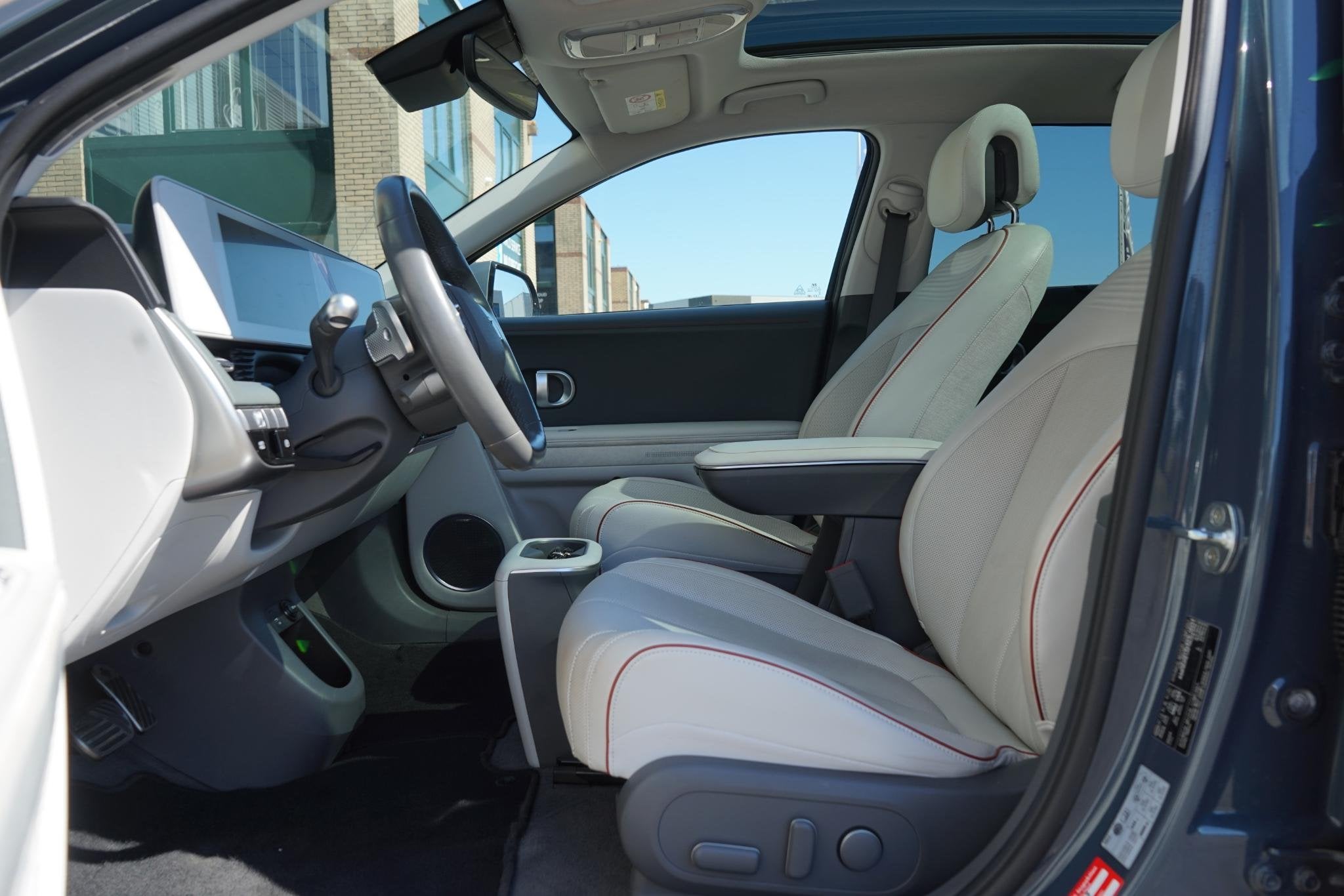 Hyundai IONIQ 5 Lounge 73kWh Full Option|Panoramadak|20''Wie, Automaat, Achterwielaandrijving, Gebruikt, Lichtsensor